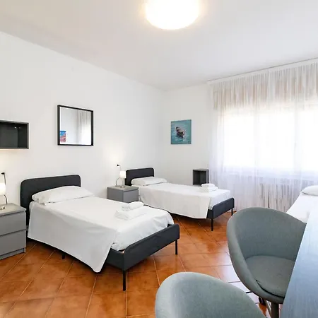 بيت ضيافة Fucini Posizione Strategica E Comfort Moderno *