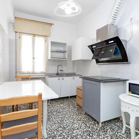 Fucini Posizione Strategica E Comfort Moderno بيت ضيافة